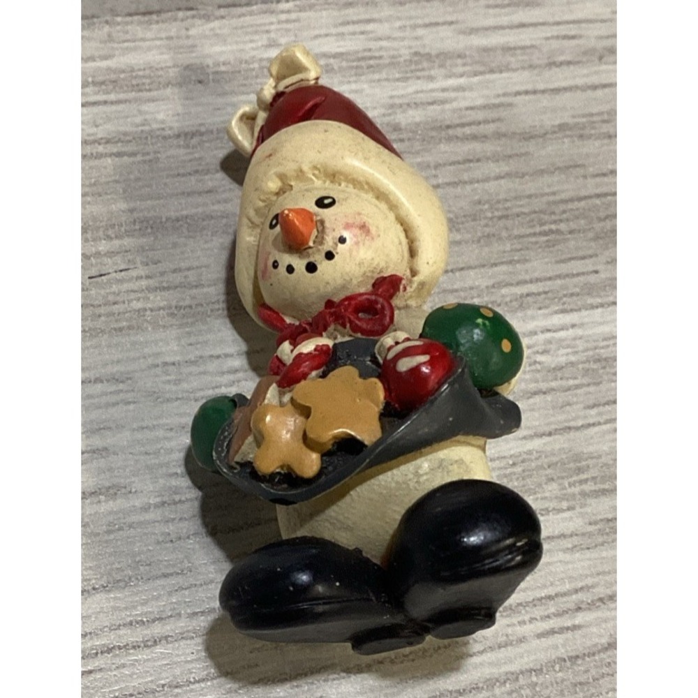 Goldtone Pin 3 Dimensional Textured Painted Snowman‎ Vintage
